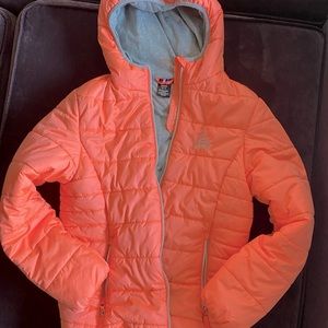 Puffer jacket teen size 16, worn twice, light weight.